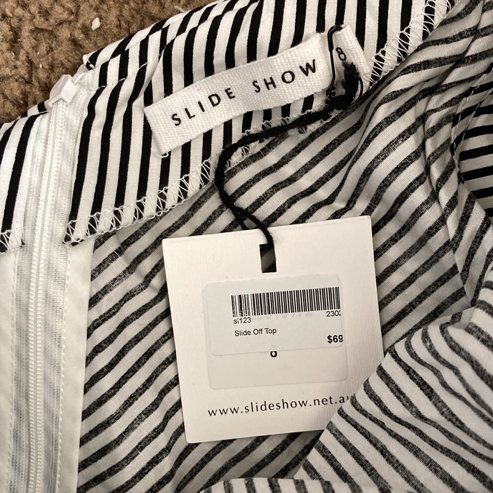 Striped Ruffle Top - Picture 3 of 5
